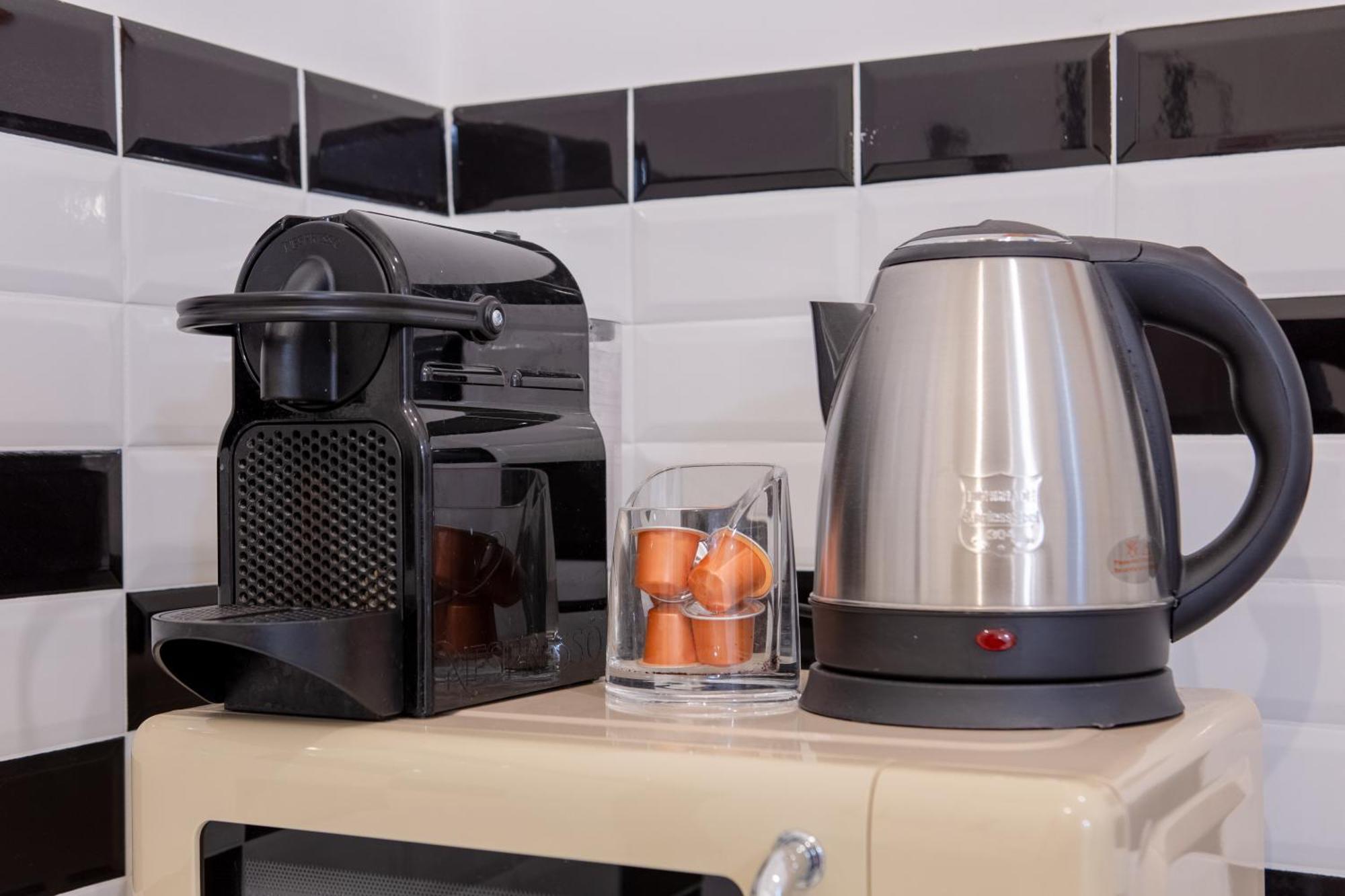 Stanza Comoda E Silenziosa Con Bagno Privato E Area Lavoro E Relax Rom Exteriör bild